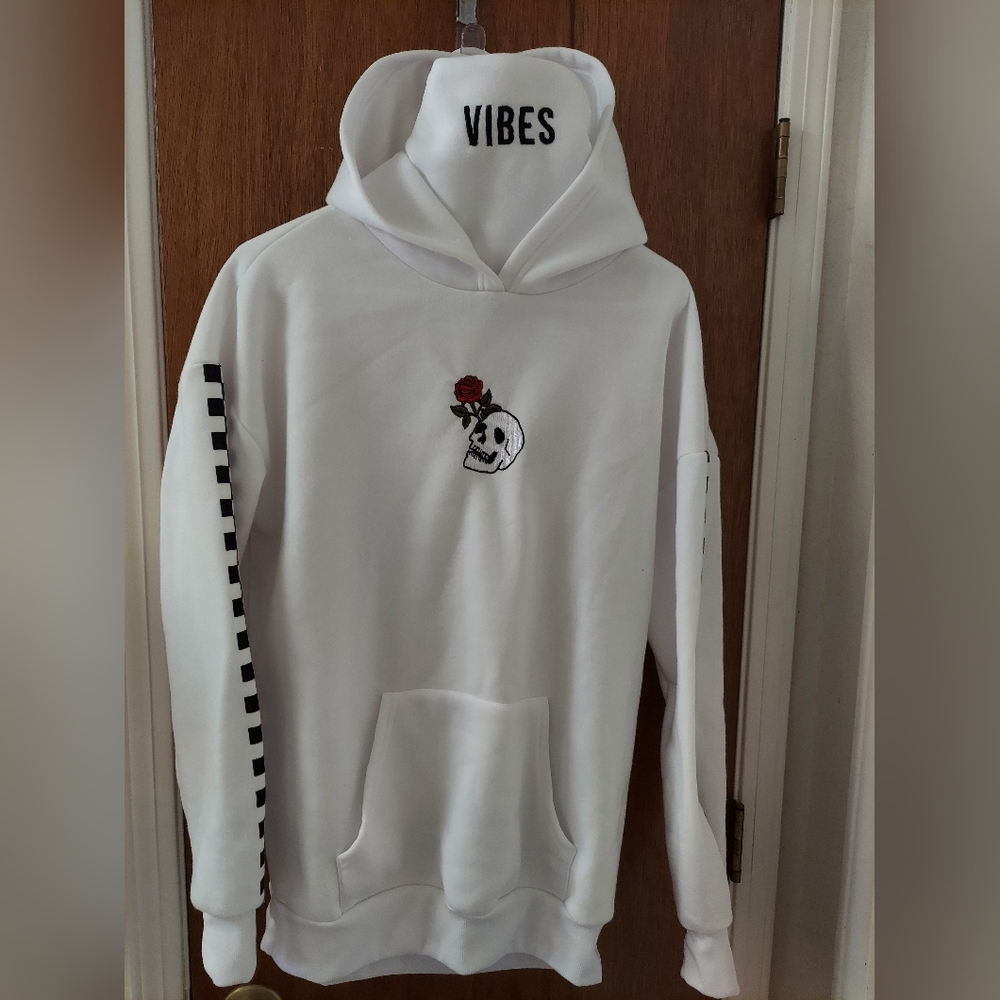 White hoodie with embroidered graphic (skull and rose)